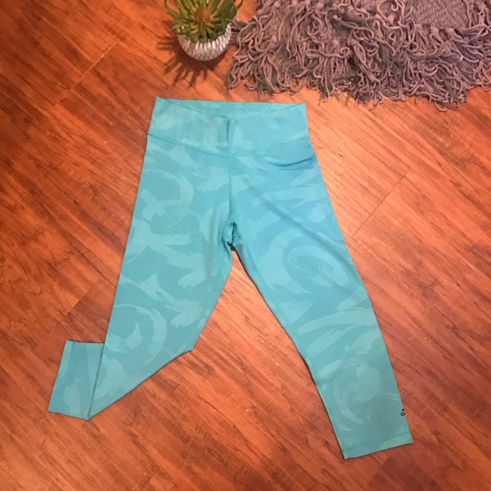 Cropped Adidas Leggings